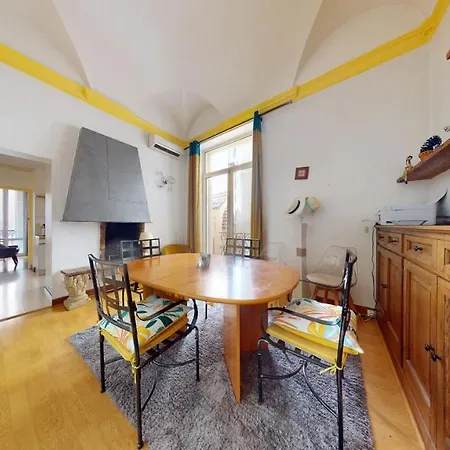 Apartment Charming 2 Bedroom Haven Steps Away From Prince's Palace Monte Carlo