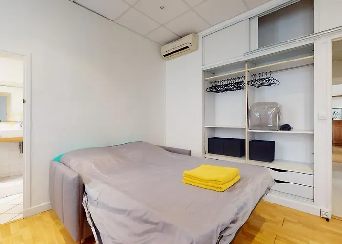 Charming 2 Bedroom Haven Steps Away From Prince's Palace 蒙特卡罗